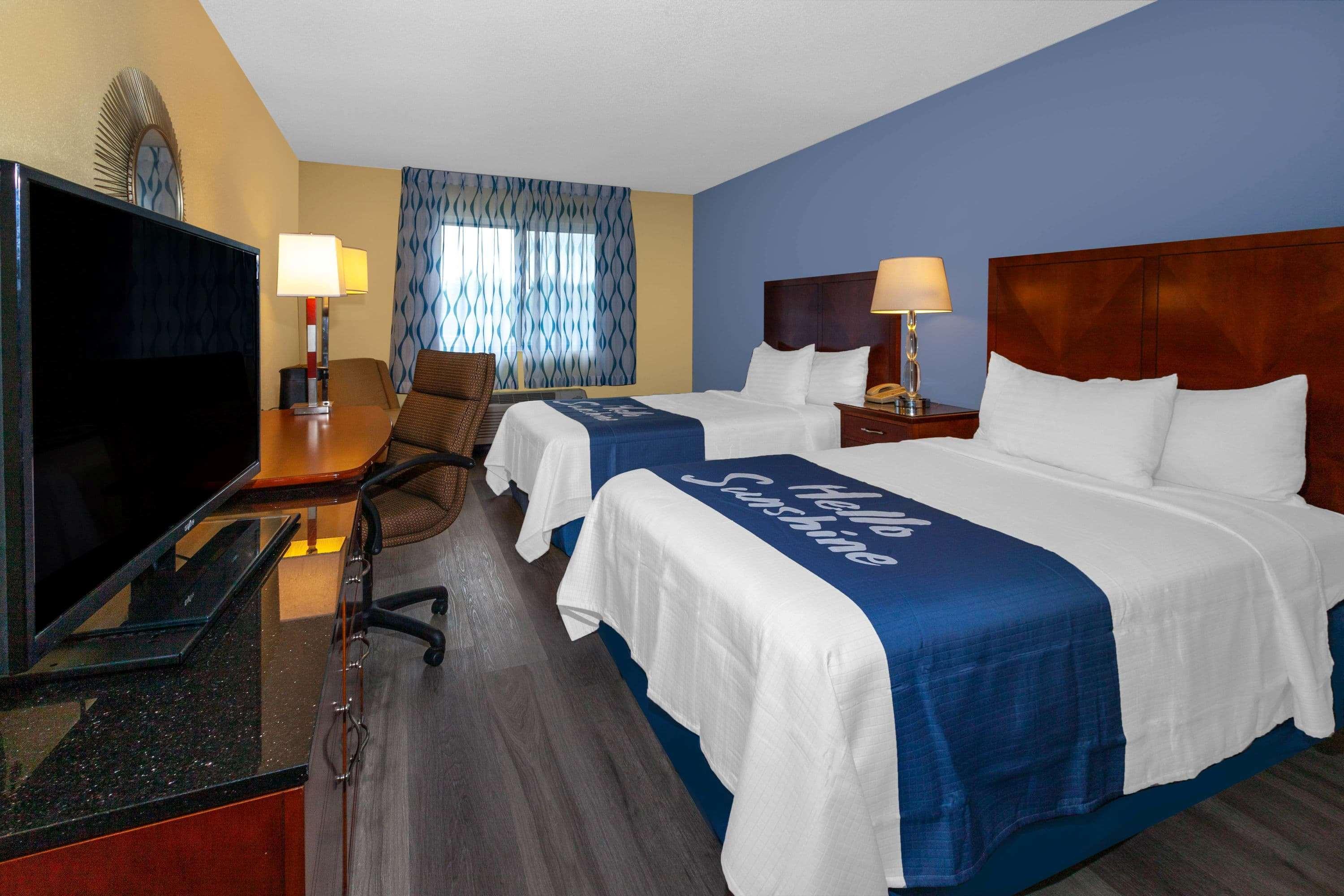Days Inn By Wyndham Milan Sandusky South Εξωτερικό φωτογραφία