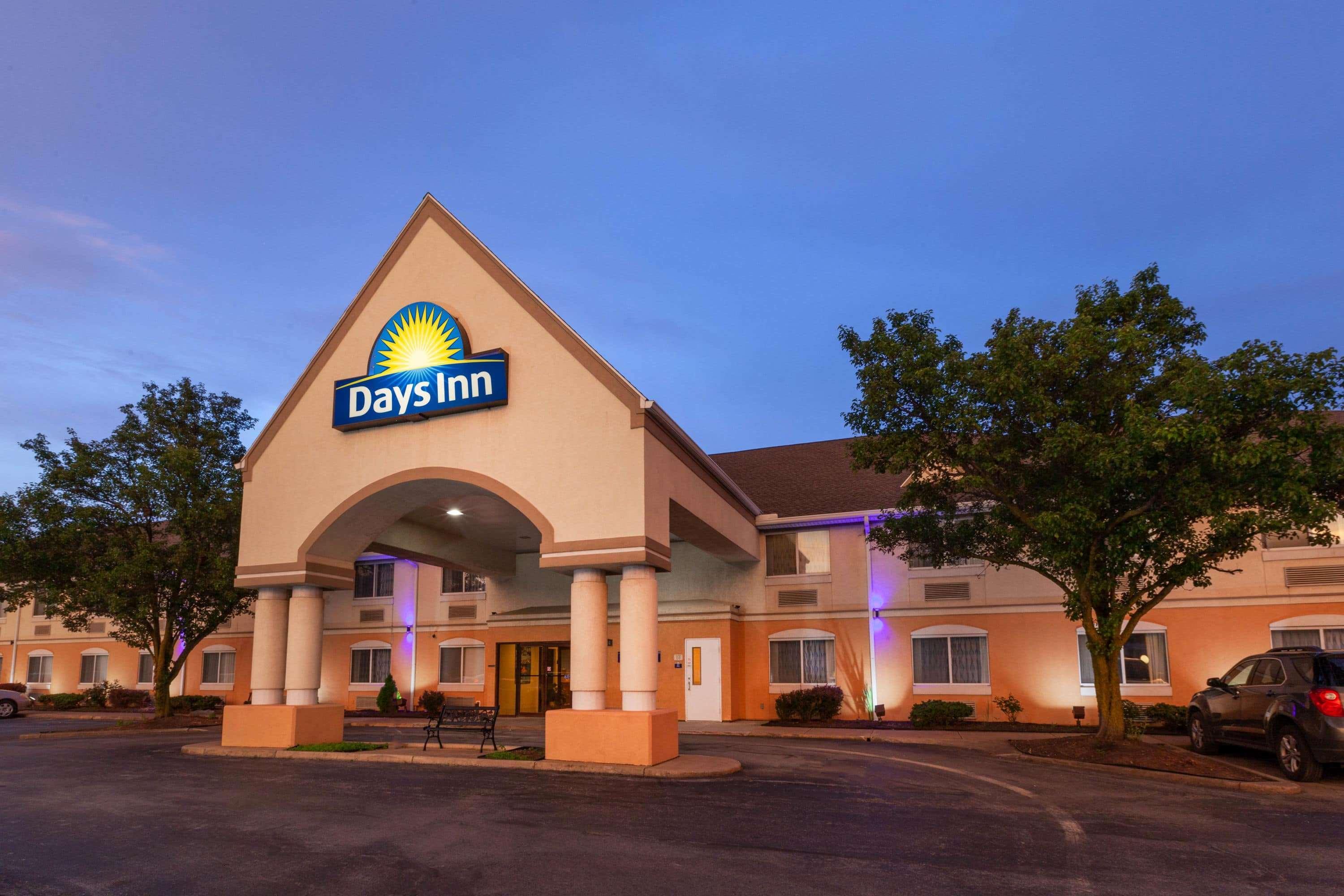 Days Inn By Wyndham Milan Sandusky South Εξωτερικό φωτογραφία