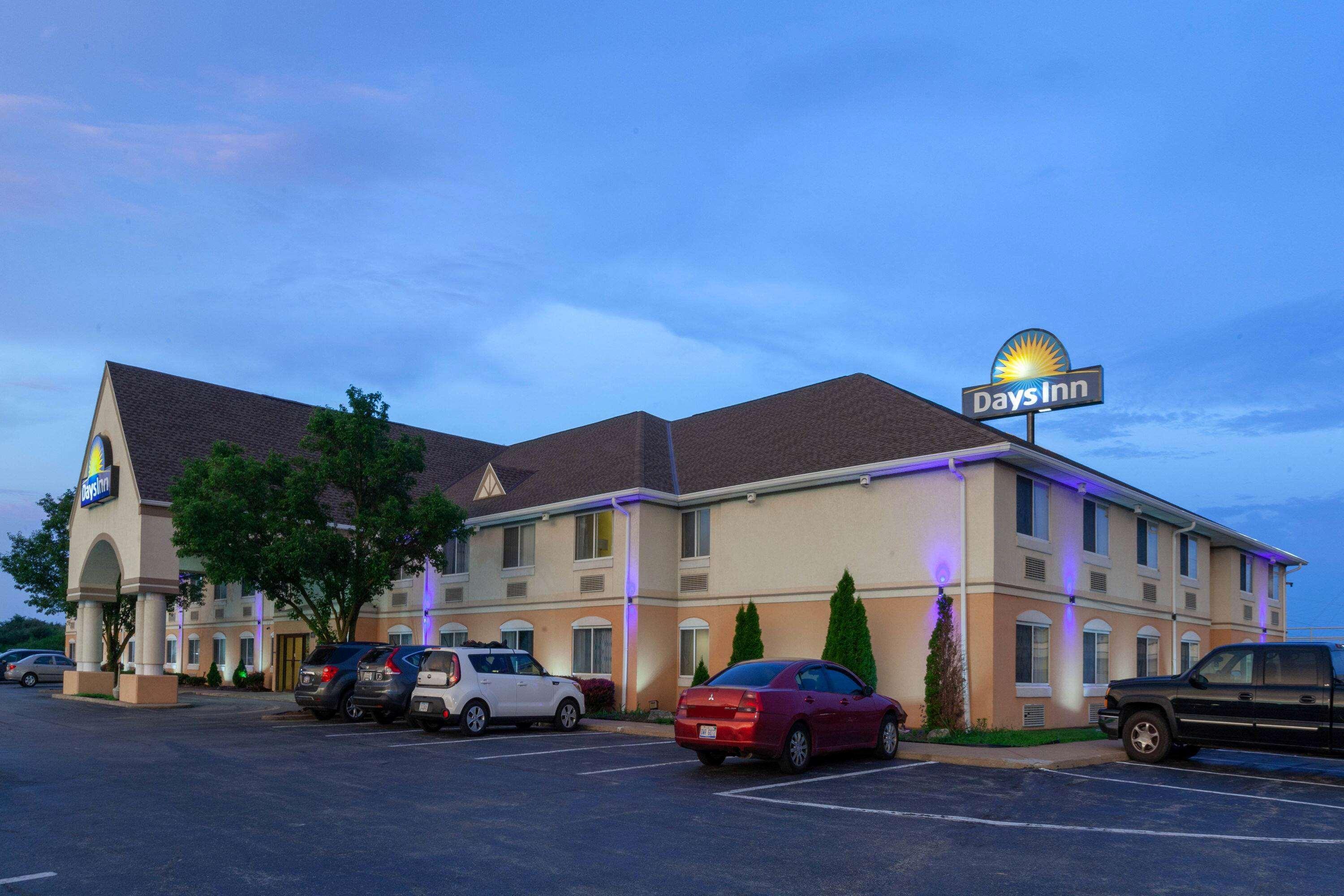 Days Inn By Wyndham Milan Sandusky South Εξωτερικό φωτογραφία