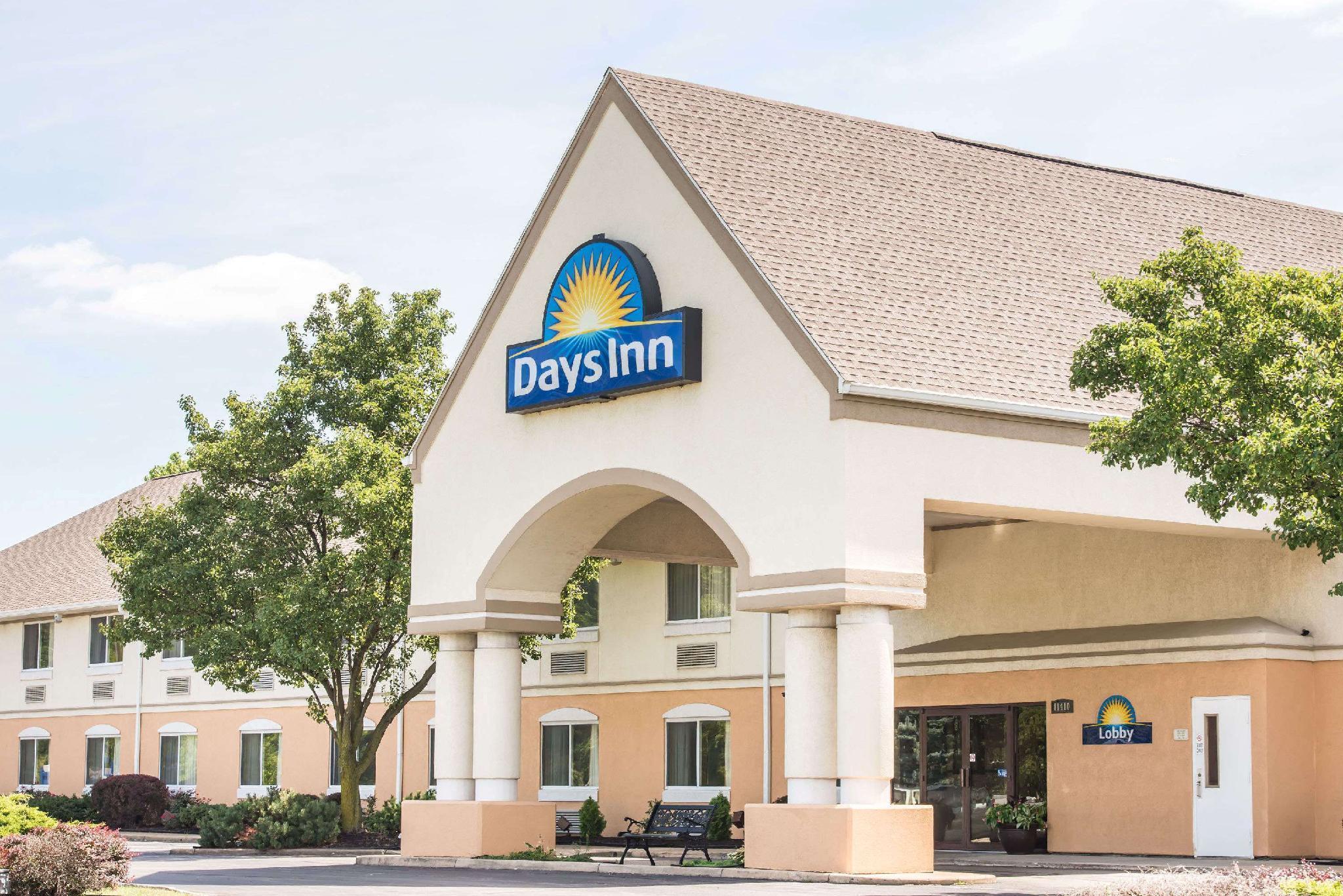 Days Inn By Wyndham Milan Sandusky South Εξωτερικό φωτογραφία