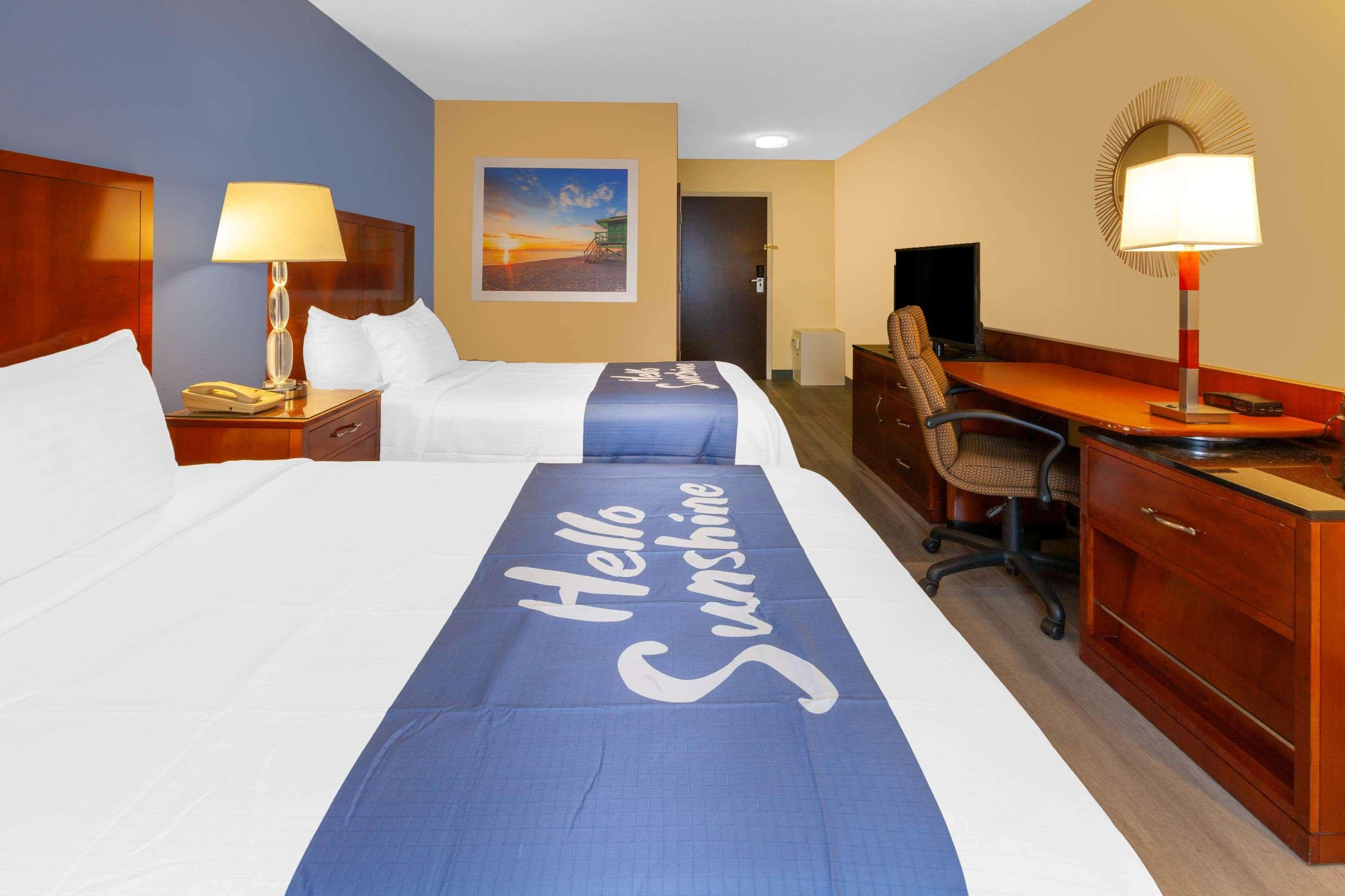Days Inn By Wyndham Milan Sandusky South Εξωτερικό φωτογραφία